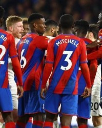  切尔西锋线集体迷失，水晶宫铁桶阵逼平豪门  