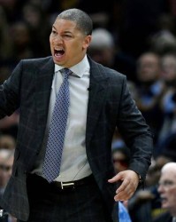  篮网主教练下课助教暂代帅位  