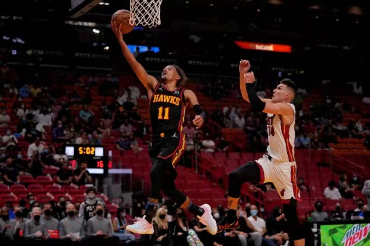  希罗29分热火终结老鹰连胜  