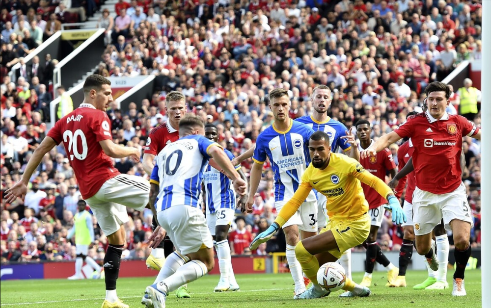  曼联新帅滕哈赫首秀遭遇开门黑  